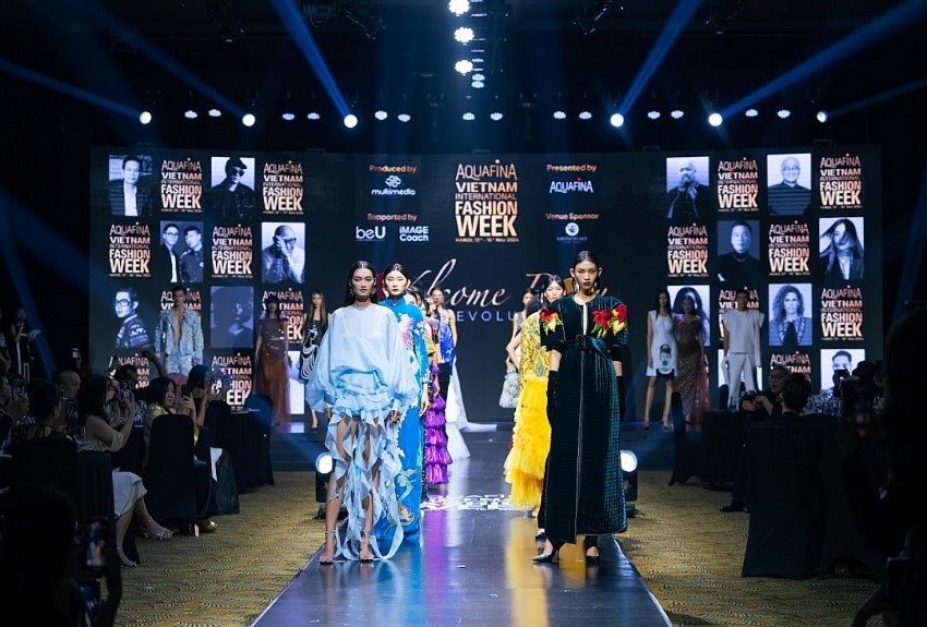 Aquafina Vietnam International Fashion Week khởi đầu đầy hoành tráng tại tiệc Welcome Party