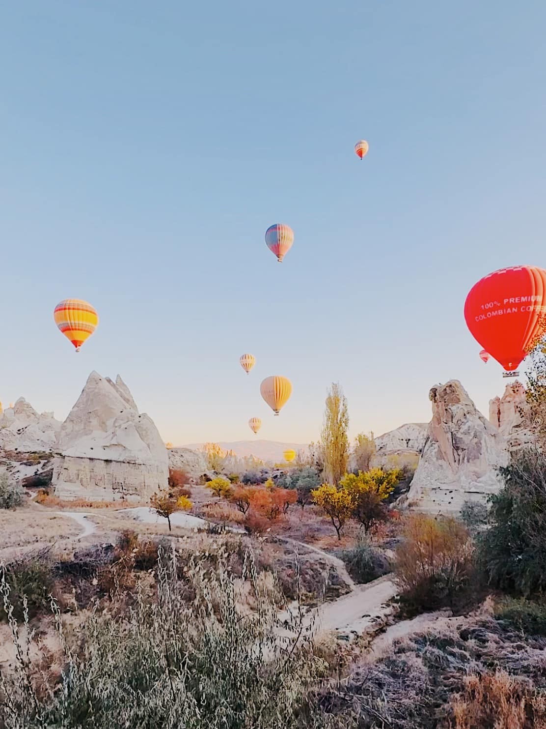 Quang Vinh đến Cappadocia: Thiên đường nhiếp ảnh với bầu trời đầy kinh khí cầu