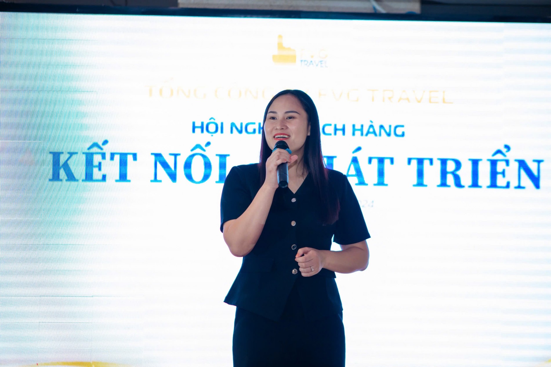 Bà Nguyễn Ngọc Anh - Tổng Giám đốc Công ty CP Tập đoàn FVG Travel 