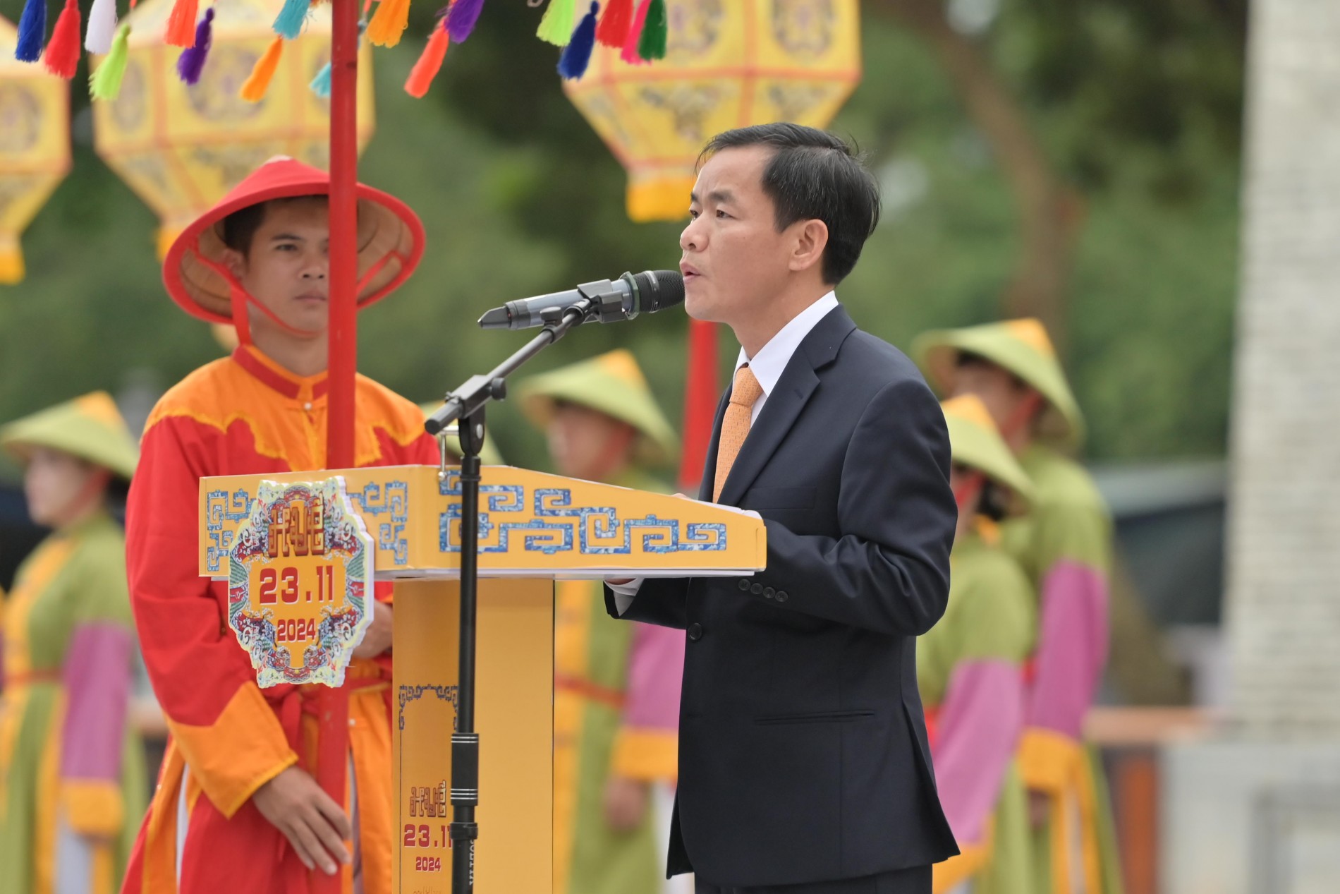 Chủ tịch UBND tỉnh Thừa Thiên Huế Nguyễn Văn Phương phát biểu tại buổi lễ.