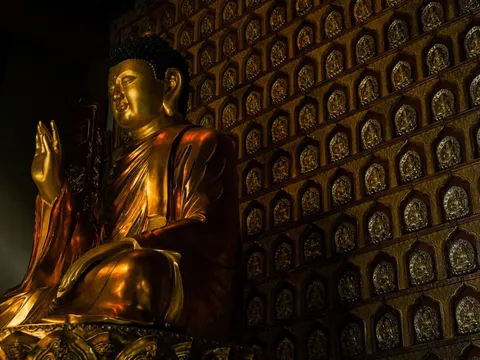 Ngôi chùa làm bằng gốm sứ độc bản ở Hà Nội